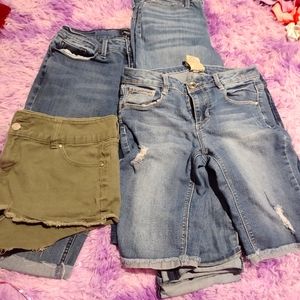 Juniors shorts and capris